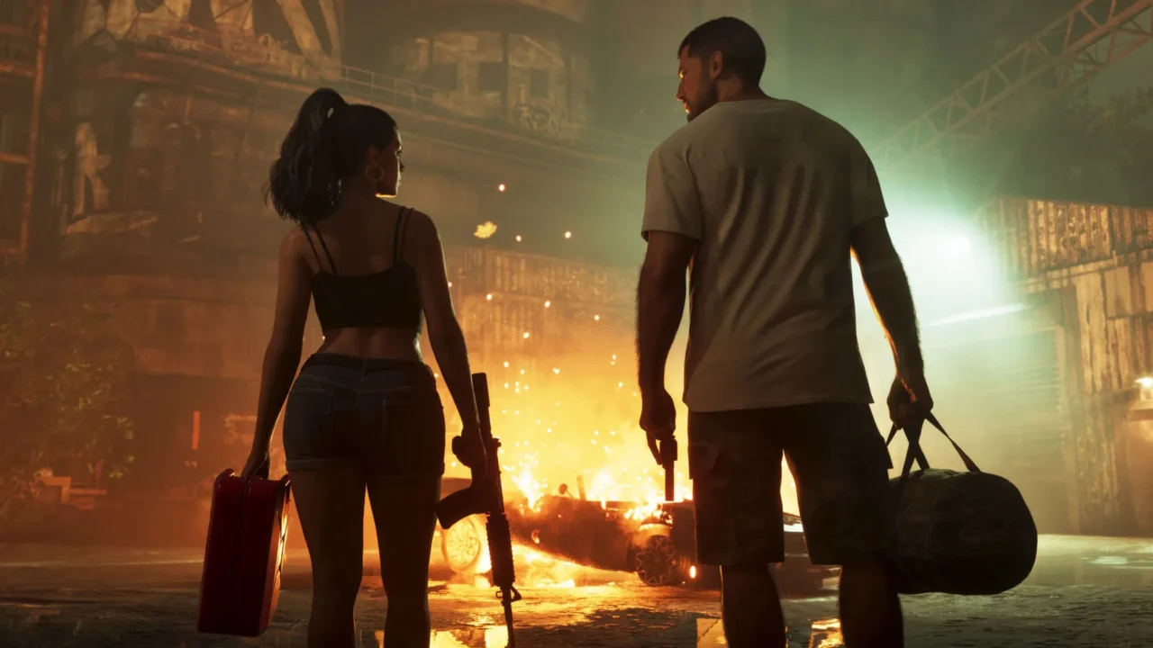Dois personagens carregam malas enquanto observam uma cidade em chamas à noite em cena de videogame