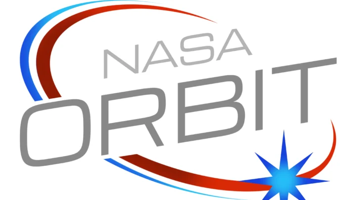 Imagem de design gráfico da NASA ORBIT. As palavras "NASA ORBIT" são exibidas cercadas por um design gráfico oval com uma estrela na parte inferior do oval.