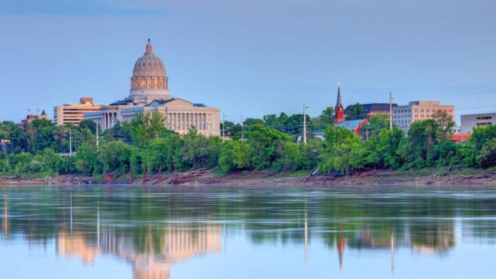 Disputa entre republicanos sofre com escândalos no Missouri