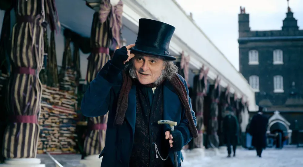 Johnny Depp como Ebenezer Scrooge em 'Ebenezer'