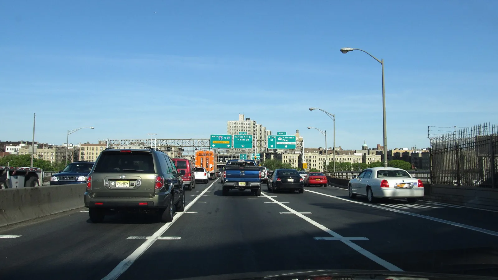 Trânsito na chegada a Manhattan pela Ponte George Washington, em maio de 2012 (imagem de arquivo)