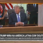 A eleição presidencial brasileira deste domingo é apontada por analistas como um teste decisivo para a estratégia do governo Trump na América Latina. O presidente americano disse acompanhar o pleito "de perto", na disputa entre Lula e Flávio Bolsonaro.