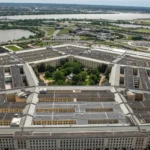 Vista aérea do Pentágono, sede do Departamento de Defesa dos EUA, em Arlington, na Virgínia, perto de Washington, em maio de 2021