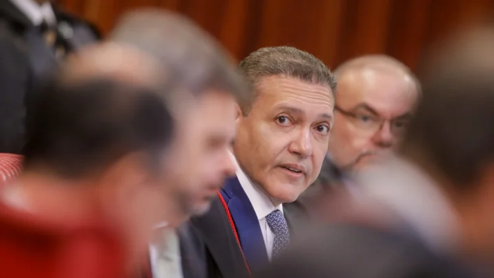 O presidente do Tribunal Superior Eleitoral (TSE), ministro Kássio Nunes Marques. Nesta sexta-feira, ele afirmou que "nações democráticas dialogam, não interferem", ao comentar a presença de missões internacionais de observação nas Eleições 2026.